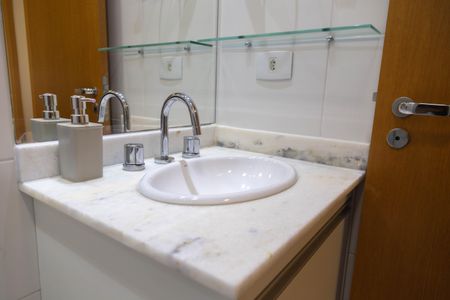 Apartamento à venda com 113m², 3 quartos e 2 vagas Apartamento à venda com 113m², 3 quartos e 2 vagasBanheiro da Suíte 2