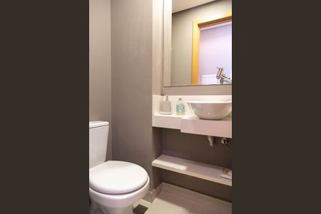 Apartamento à venda com 113m², 3 quartos e 2 vagas Apartamento à venda com 113m², 3 quartos e 2 vagasLavabo