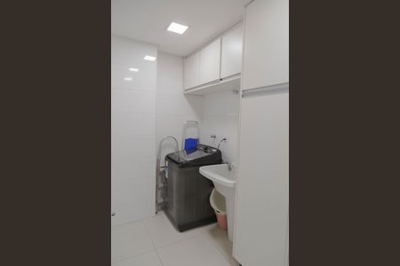 Apartamento à venda com 113m², 3 quartos e 2 vagas Apartamento à venda com 113m², 3 quartos e 2 vagasÁrea de Serviço