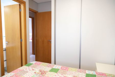 Apartamento à venda com 113m², 3 quartos e 2 vagas Apartamento à venda com 113m², 3 quartos e 2 vagasSuíte 2