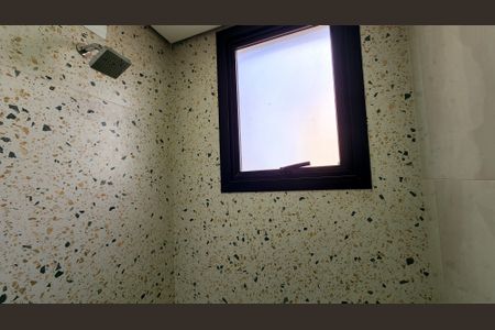 Apartamento à venda com 70m², 2 quartos e 1 vaga Apartamento à venda com 70m², 2 quartos e 1 vagaQuarto 01 Banheiro