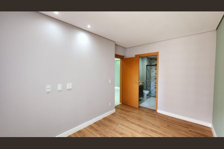 Apartamento à venda com 70m², 2 quartos e 1 vaga Apartamento à venda com 70m², 2 quartos e 1 vagaQuarto 02