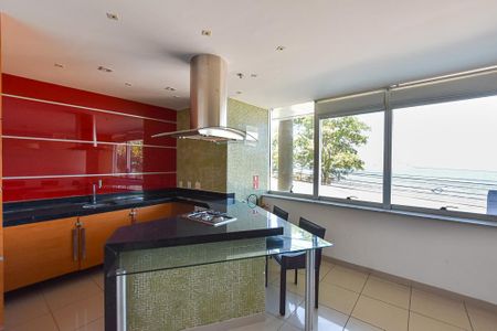 Apartamento à venda com 198m², 4 quartos e 2 vagas Apartamento à venda com 198m², 4 quartos e 2 vagasÁrea comum