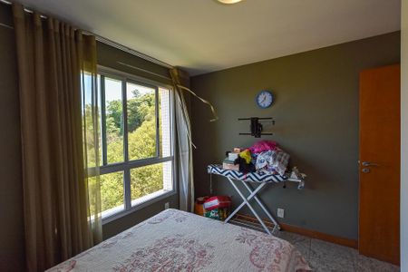 Apartamento à venda com 198m², 4 quartos e 2 vagas Apartamento à venda com 198m², 4 quartos e 2 vagasQuarto 2