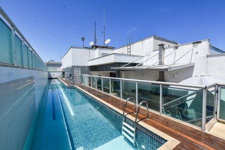 Apartamento à venda com 198m², 4 quartos e 2 vagas Apartamento à venda com 198m², 4 quartos e 2 vagasÁrea comum