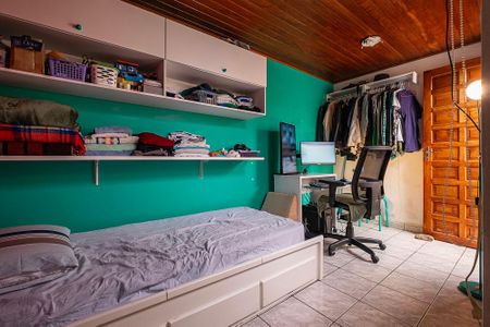 Casa à venda com 102m², 2 quartos e 2 vagas Casa à venda com 102m², 2 quartos e 2 vagasEdícula