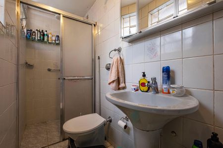 Casa à venda com 102m², 2 quartos e 2 vagas Casa à venda com 102m², 2 quartos e 2 vagasEdícula