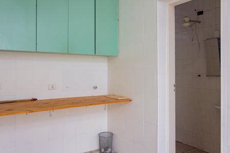 Casa à venda com 276m², 4 quartos e 4 vagas Casa à venda com 276m², 4 quartos e 4 vagasÁrea de Serviço