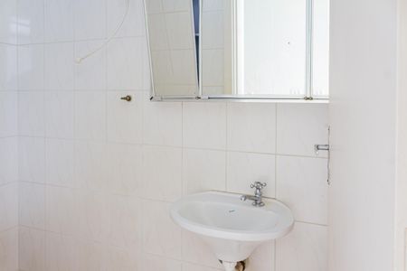 Casa à venda com 276m², 4 quartos e 4 vagas Casa à venda com 276m², 4 quartos e 4 vagasBanheiro de serviço