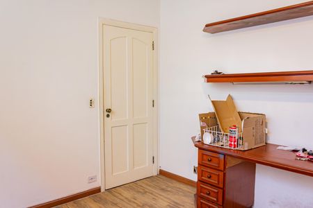 Casa à venda com 276m², 4 quartos e 4 vagas Casa à venda com 276m², 4 quartos e 4 vagasSala 2