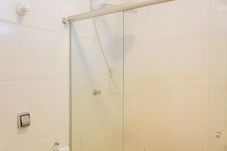 Casa à venda com 276m², 4 quartos e 4 vagas Casa à venda com 276m², 4 quartos e 4 vagasBanheiro da Suíte