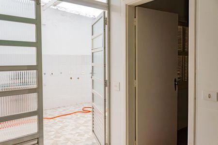 Casa à venda com 276m², 4 quartos e 4 vagas Casa à venda com 276m², 4 quartos e 4 vagasÁrea de Serviço