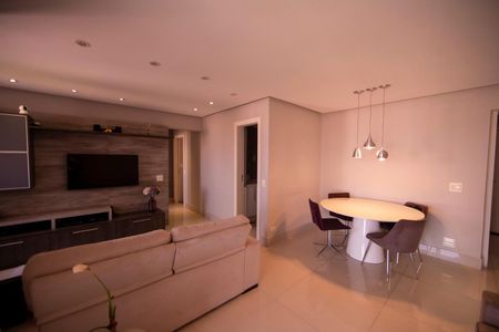 Apartamento para alugar com 85m², 2 quartos e 2 vagas Apartamento para alugar com 85m², 2 quartos e 2 vagasSala