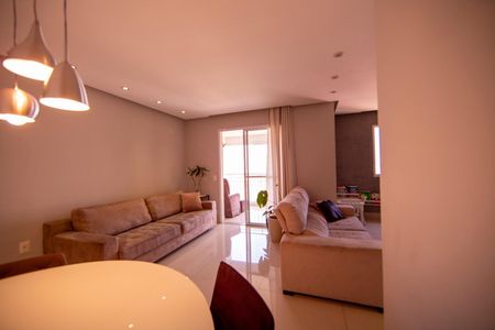 Apartamento para alugar com 85m², 2 quartos e 2 vagas Apartamento para alugar com 85m², 2 quartos e 2 vagasSala