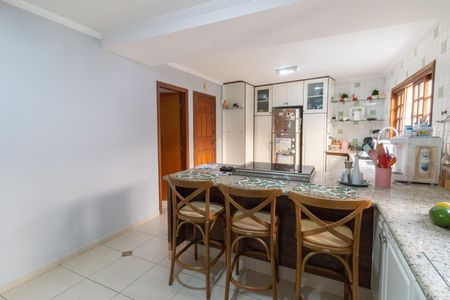 Casa à venda com 332m², 4 quartos e 4 vagas Casa à venda com 332m², 4 quartos e 4 vagasCozinha