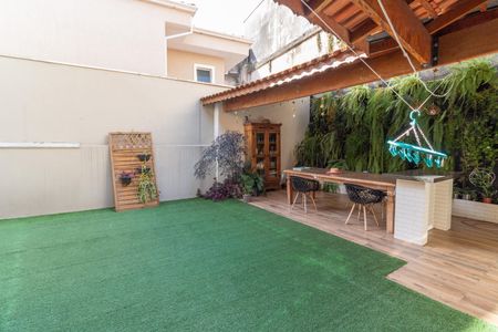 Casa à venda com 332m², 4 quartos e 4 vagas Casa à venda com 332m², 4 quartos e 4 vagasÁrea de lazer