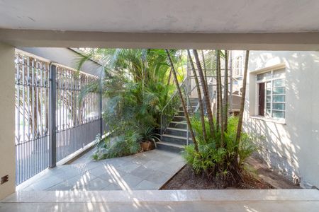 Casa à venda com 332m², 4 quartos e 4 vagas Casa à venda com 332m², 4 quartos e 4 vagasGaragem