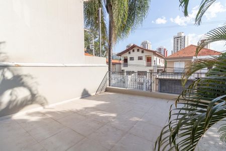 Casa à venda com 332m², 4 quartos e 4 vagas Casa à venda com 332m², 4 quartos e 4 vagasVaranda da Sala
