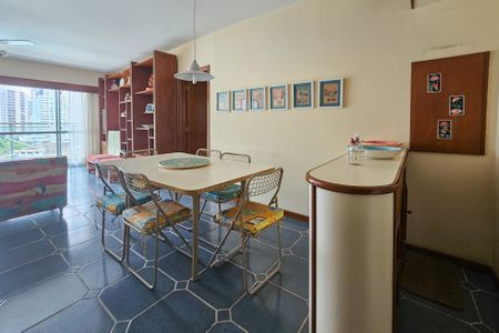 Apartamento para alugar com 161m², 3 quartos e 2 vagas Apartamento para alugar com 161m², 3 quartos e 2 vagasSala