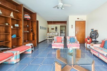 Apartamento para alugar com 161m², 3 quartos e 2 vagas Apartamento para alugar com 161m², 3 quartos e 2 vagasSala