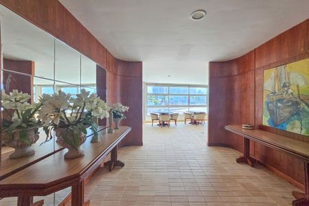 Apartamento para alugar com 161m², 3 quartos e 2 vagas Apartamento para alugar com 161m², 3 quartos e 2 vagasÁrea comum