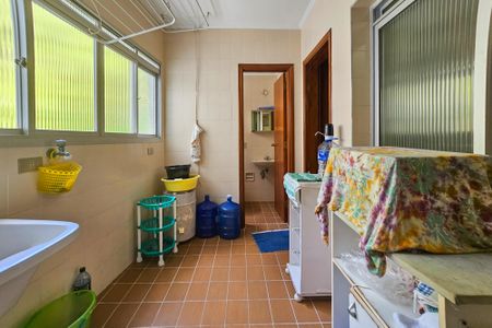 Apartamento para alugar com 161m², 3 quartos e 2 vagas Apartamento para alugar com 161m², 3 quartos e 2 vagasÁrea de serviço