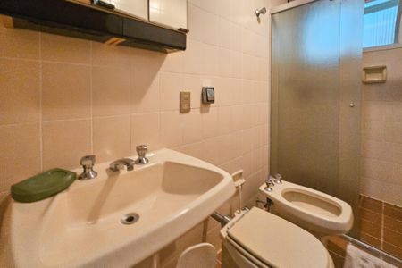 Apartamento para alugar com 161m², 3 quartos e 2 vagas Apartamento para alugar com 161m², 3 quartos e 2 vagasBanheiro