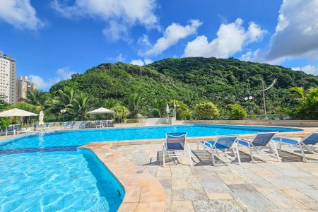 Apartamento para alugar com 161m², 3 quartos e 2 vagas Apartamento para alugar com 161m², 3 quartos e 2 vagasÁrea comum - Piscina