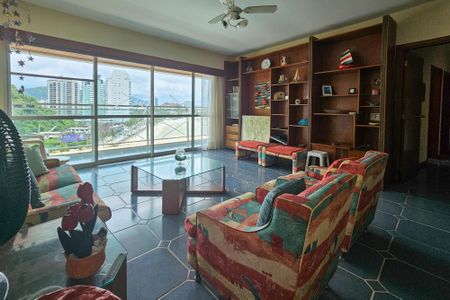 Apartamento para alugar com 161m², 3 quartos e 2 vagas Apartamento para alugar com 161m², 3 quartos e 2 vagasSala