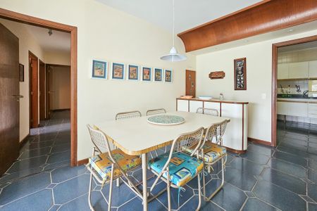 Apartamento para alugar com 161m², 3 quartos e 2 vagas Apartamento para alugar com 161m², 3 quartos e 2 vagasSala