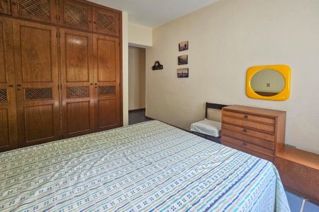 Apartamento para alugar com 161m², 3 quartos e 2 vagas Apartamento para alugar com 161m², 3 quartos e 2 vagas Suíte