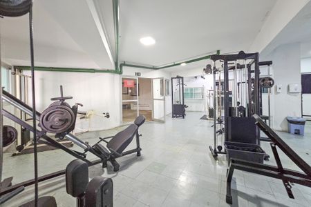 Apartamento para alugar com 161m², 3 quartos e 2 vagas Apartamento para alugar com 161m², 3 quartos e 2 vagasÁrea comum - Academia