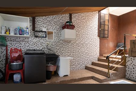 Casa à venda com 300m², 5 quartos e 4 vagas Casa à venda com 300m², 5 quartos e 4 vagasÁrea de Serviço