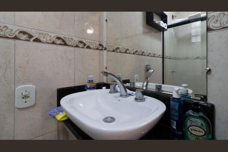 Casa à venda com 300m², 5 quartos e 4 vagas Casa à venda com 300m², 5 quartos e 4 vagasBanheiro da Suíte