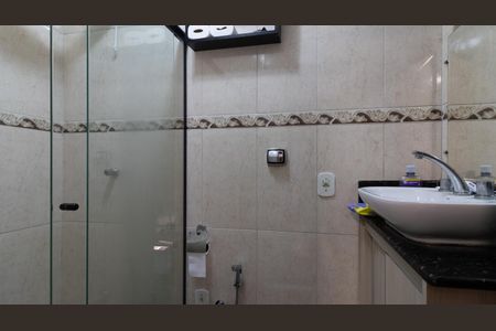 Casa à venda com 300m², 5 quartos e 4 vagas Casa à venda com 300m², 5 quartos e 4 vagasBanheiro da Suíte