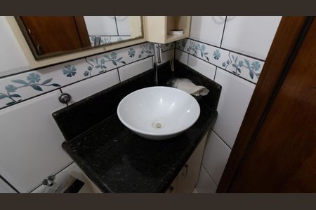 Casa à venda com 300m², 5 quartos e 4 vagas Casa à venda com 300m², 5 quartos e 4 vagasLavabo