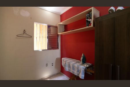 Casa à venda com 300m², 5 quartos e 4 vagas Casa à venda com 300m², 5 quartos e 4 vagasQuarto 4