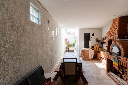 Casa à venda com 264m², 3 quartos e 2 vagas Casa à venda com 264m², 3 quartos e 2 vagasÁrea comum