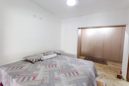Casa à venda com 264m², 3 quartos e 2 vagas Casa à venda com 264m², 3 quartos e 2 vagasQuarto 2