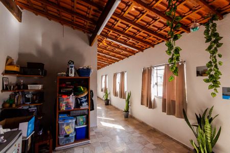 Casa à venda com 264m², 3 quartos e 2 vagas Casa à venda com 264m², 3 quartos e 2 vagasÁrea comum