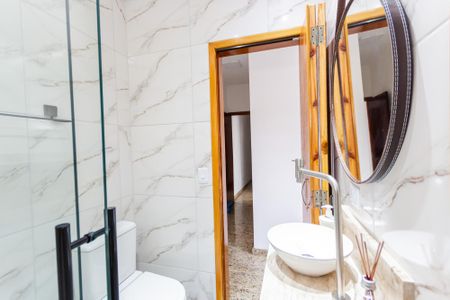 Casa à venda com 264m², 3 quartos e 2 vagas Casa à venda com 264m², 3 quartos e 2 vagasQuarto 1 Banheiro