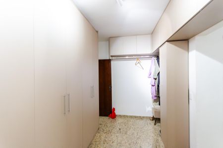 Casa à venda com 264m², 3 quartos e 2 vagas Casa à venda com 264m², 3 quartos e 2 vagasQuarto 2