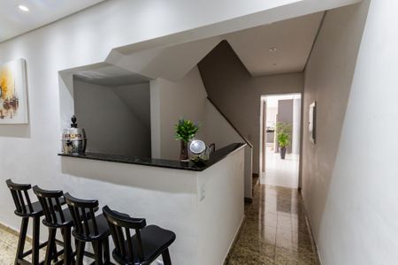 Casa à venda com 264m², 3 quartos e 2 vagas Casa à venda com 264m², 3 quartos e 2 vagasSala