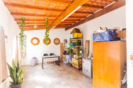 Casa à venda com 264m², 3 quartos e 2 vagas Casa à venda com 264m², 3 quartos e 2 vagasÁrea comum