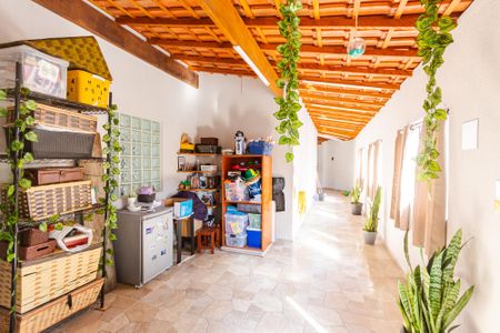 Casa à venda com 264m², 3 quartos e 2 vagas Casa à venda com 264m², 3 quartos e 2 vagasÁrea comum