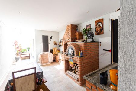 Casa à venda com 264m², 3 quartos e 2 vagas Casa à venda com 264m², 3 quartos e 2 vagasÁrea comum