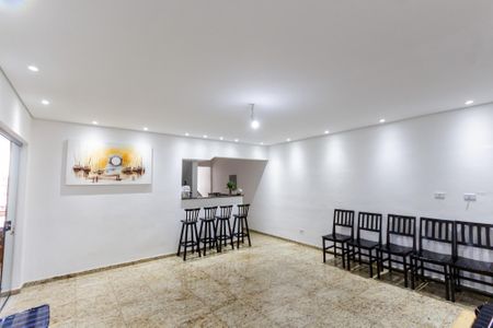 Casa à venda com 264m², 3 quartos e 2 vagas Casa à venda com 264m², 3 quartos e 2 vagasSala