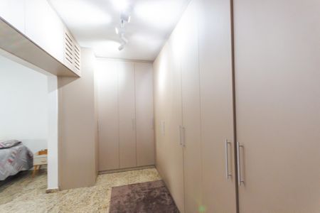Casa à venda com 264m², 3 quartos e 2 vagas Casa à venda com 264m², 3 quartos e 2 vagasQuarto 2