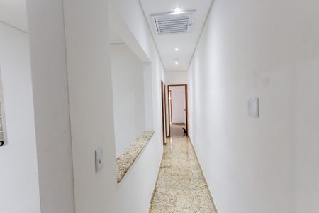 Casa à venda com 264m², 3 quartos e 2 vagas Casa à venda com 264m², 3 quartos e 2 vagasCorredor