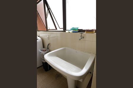Apartamento à venda com 99m², 2 quartos e 1 vaga Apartamento à venda com 99m², 2 quartos e 1 vagaÁrea de Serviço